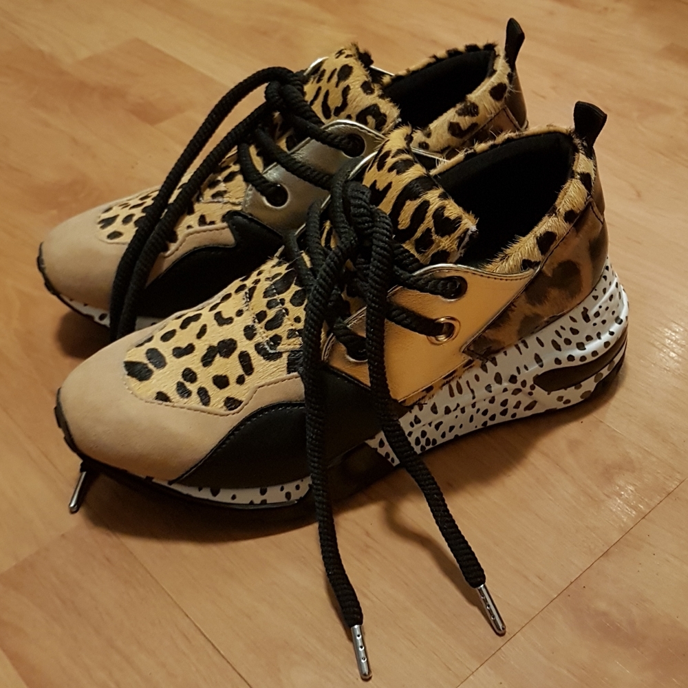 Steve Madden - Cliff Multi Sneakers, Size 6